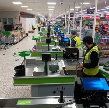 All our engineers have vast experience in front end equipment.